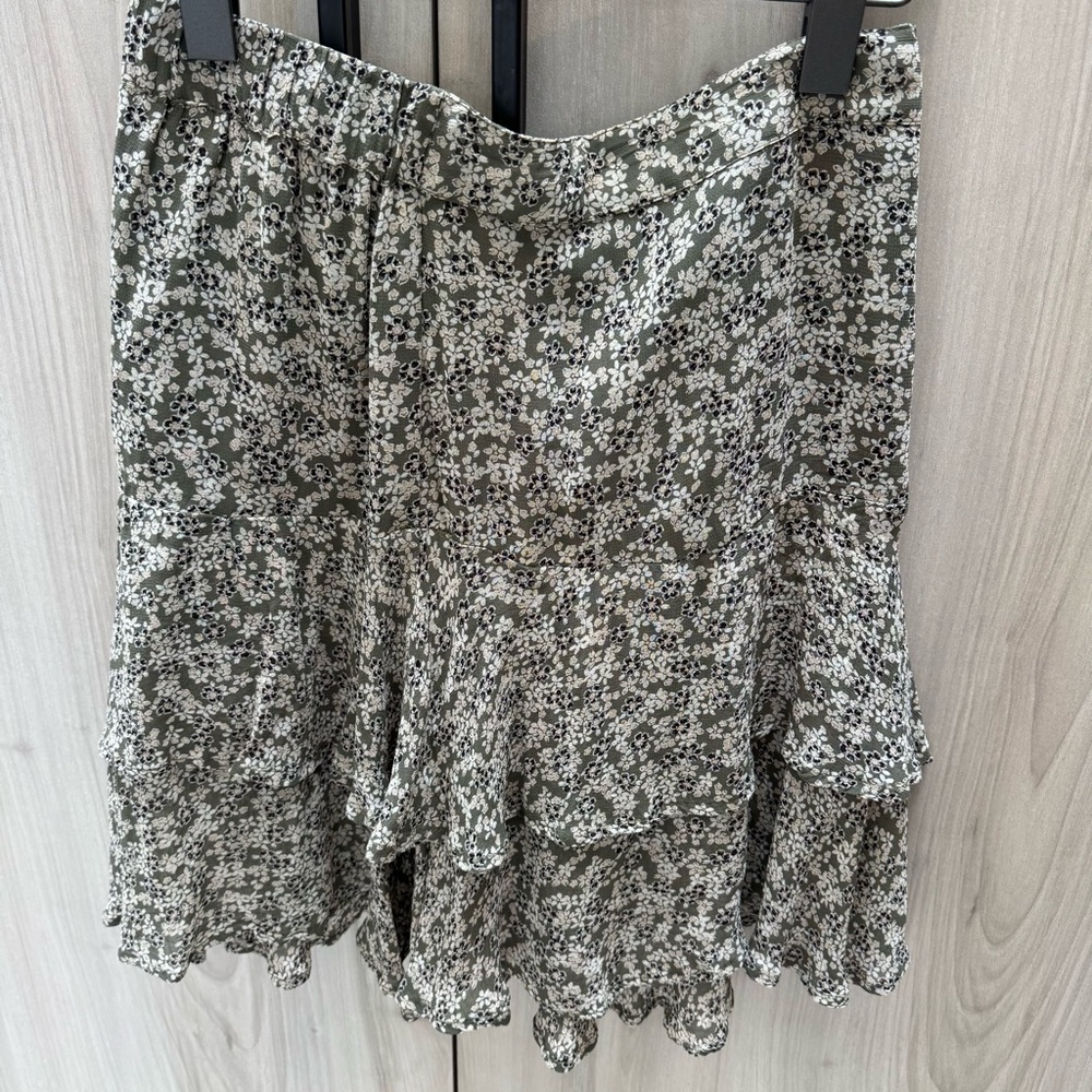 Part Two Copenhagen Floral Skirt in green - Picture 2 of 8